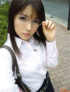 《好儿子妈妈今晚就是你的生日礼-濑亚美莉 快播》